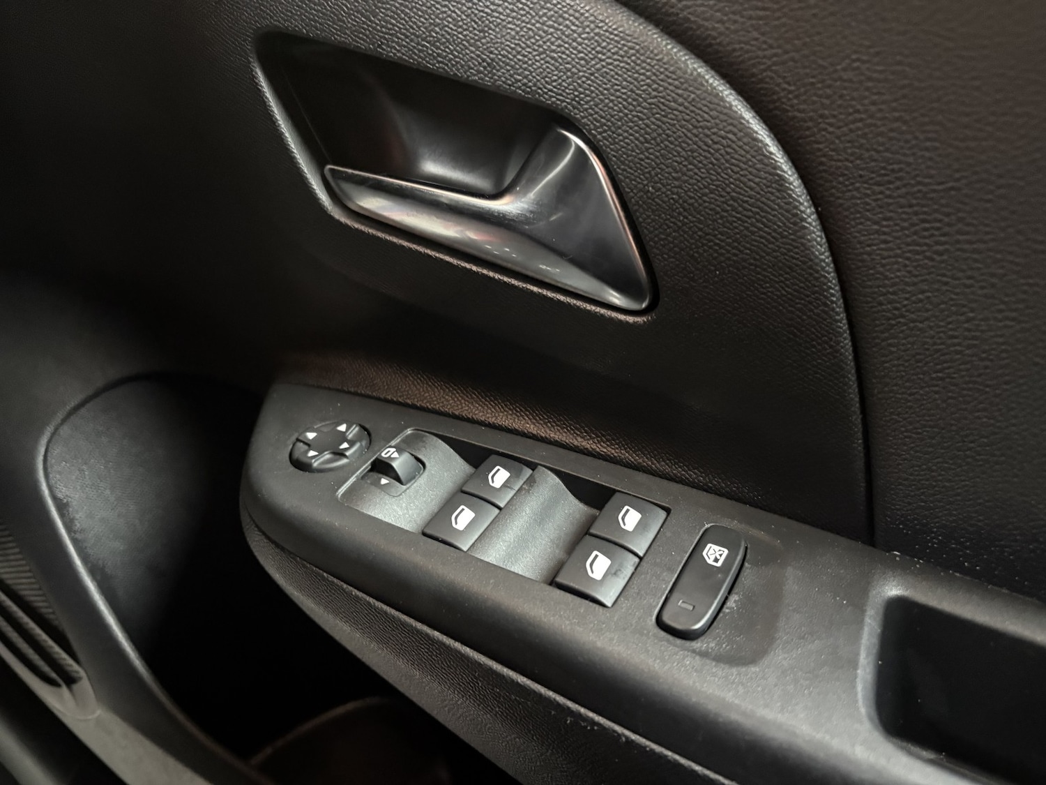 Used Vauxhall Corsa 2024 for sale - 76863947: Photo 44