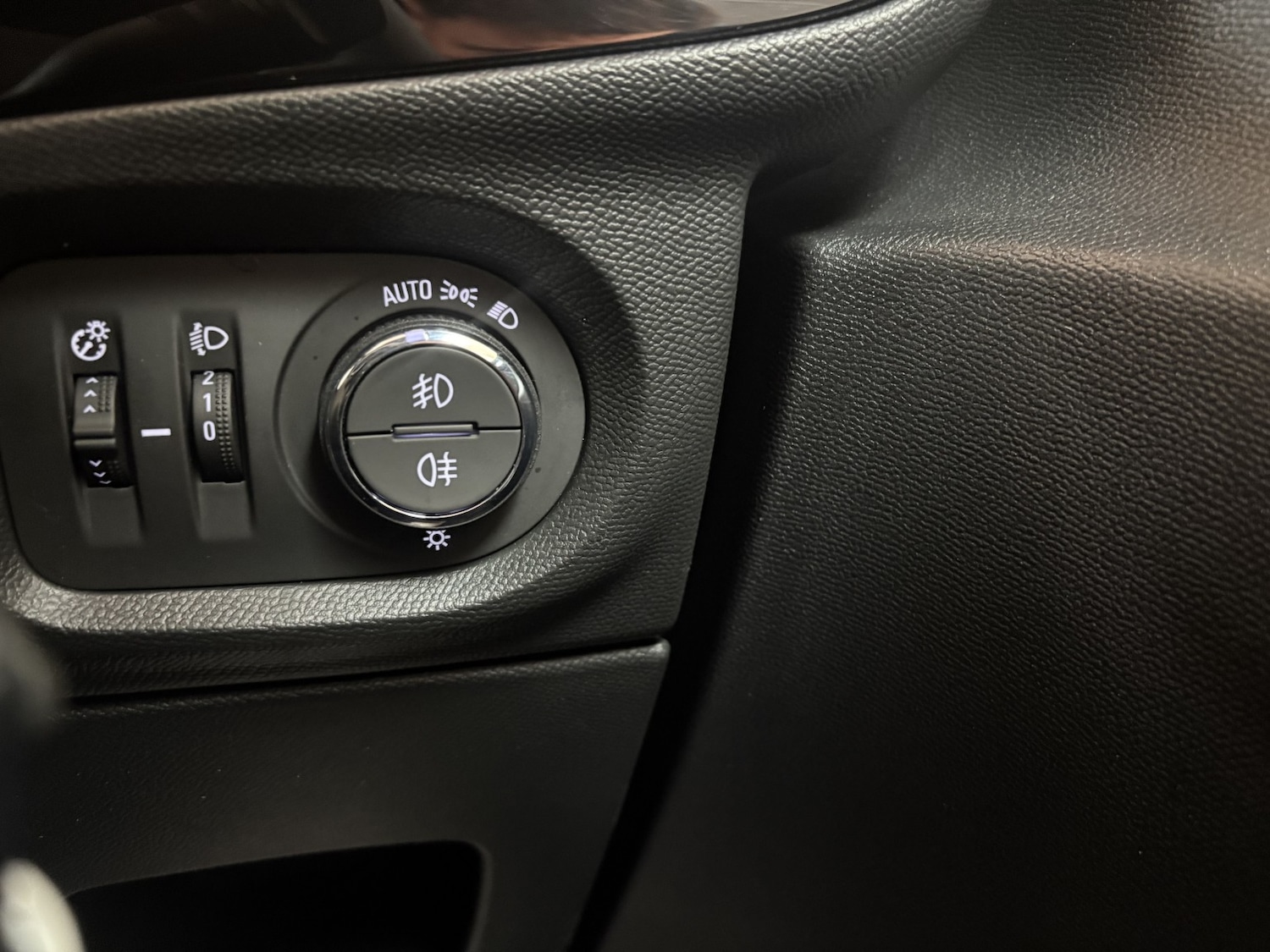 Used Vauxhall Corsa 2024 for sale - 76863947: Photo 45