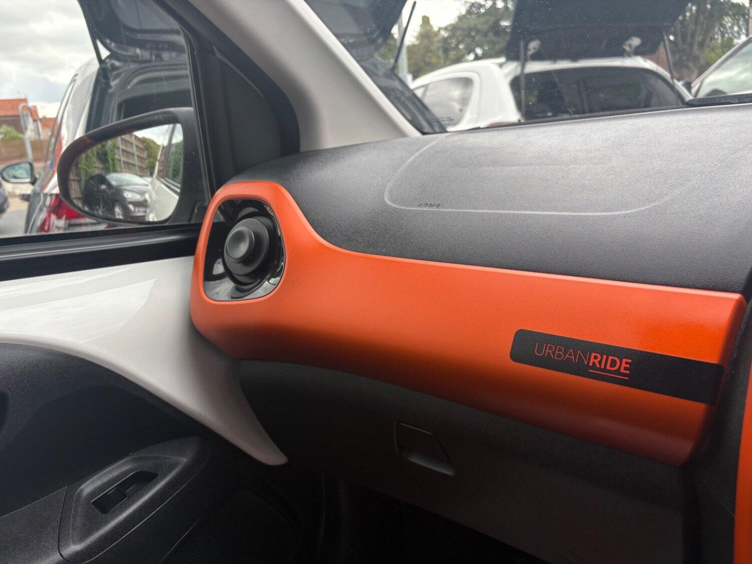 Vehicle 29