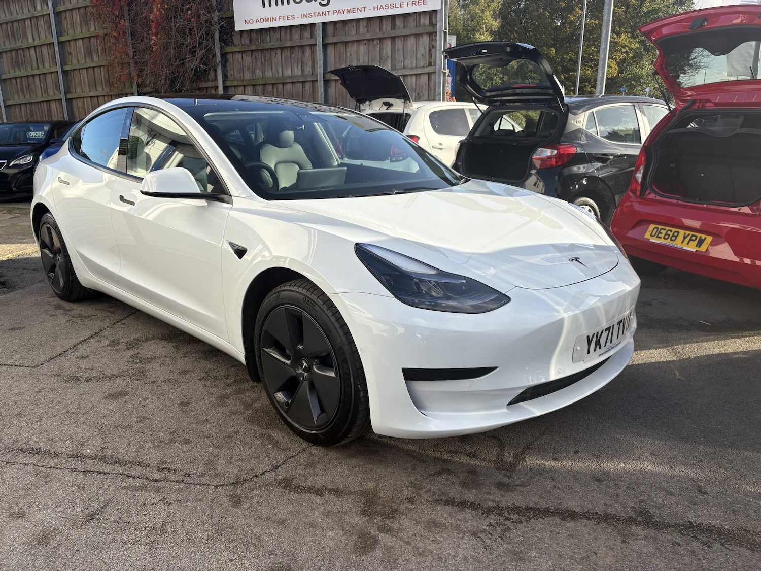 Used Tesla Model 3 2021 for sale - 76830415: Photo 2