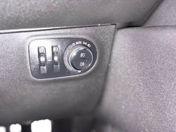 Used Vauxhall Corsa 2015 for sale - 76273312: Photo 36