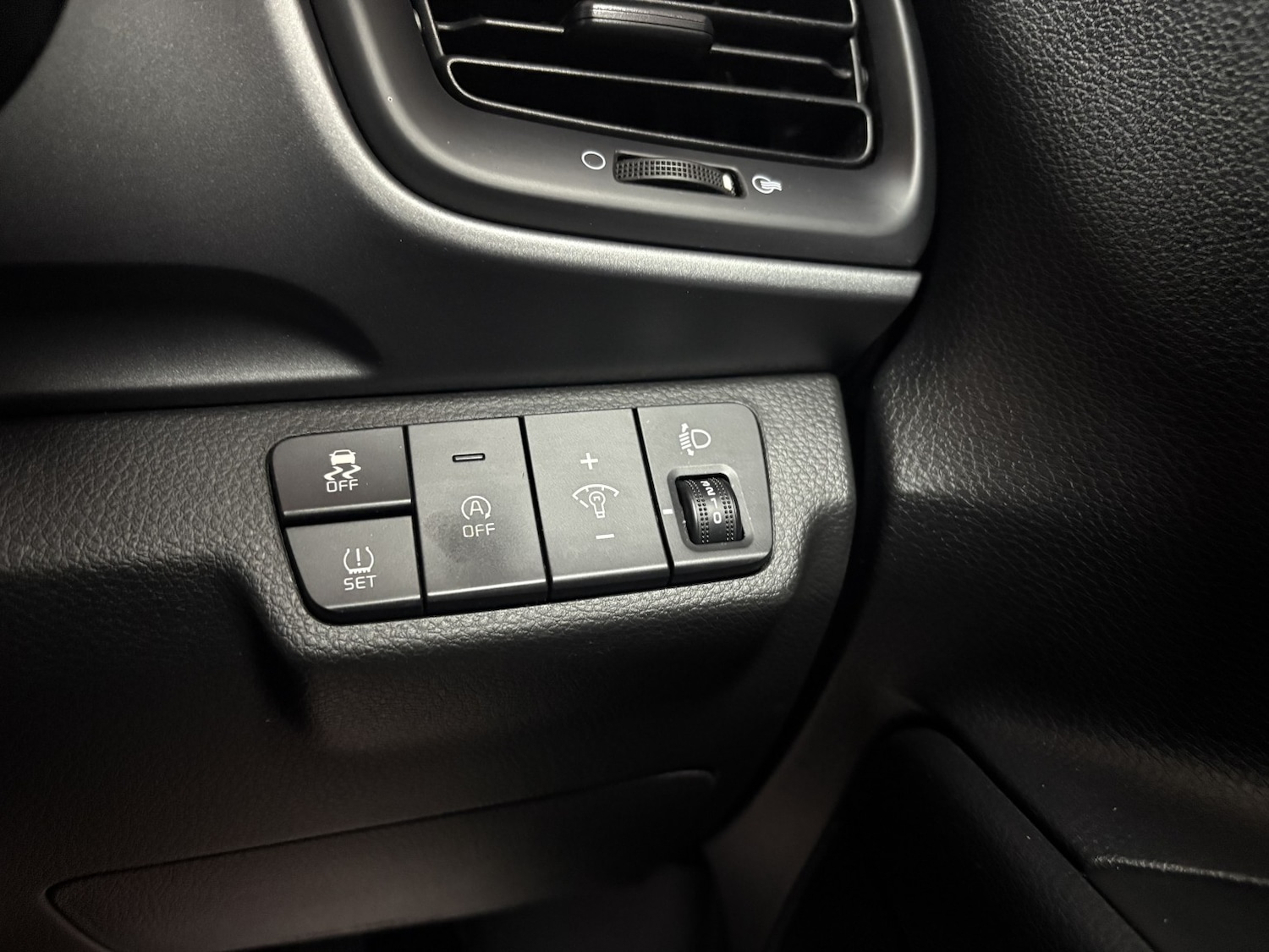 Used Kia Stonic 2022 for sale - 76699284: Photo 35