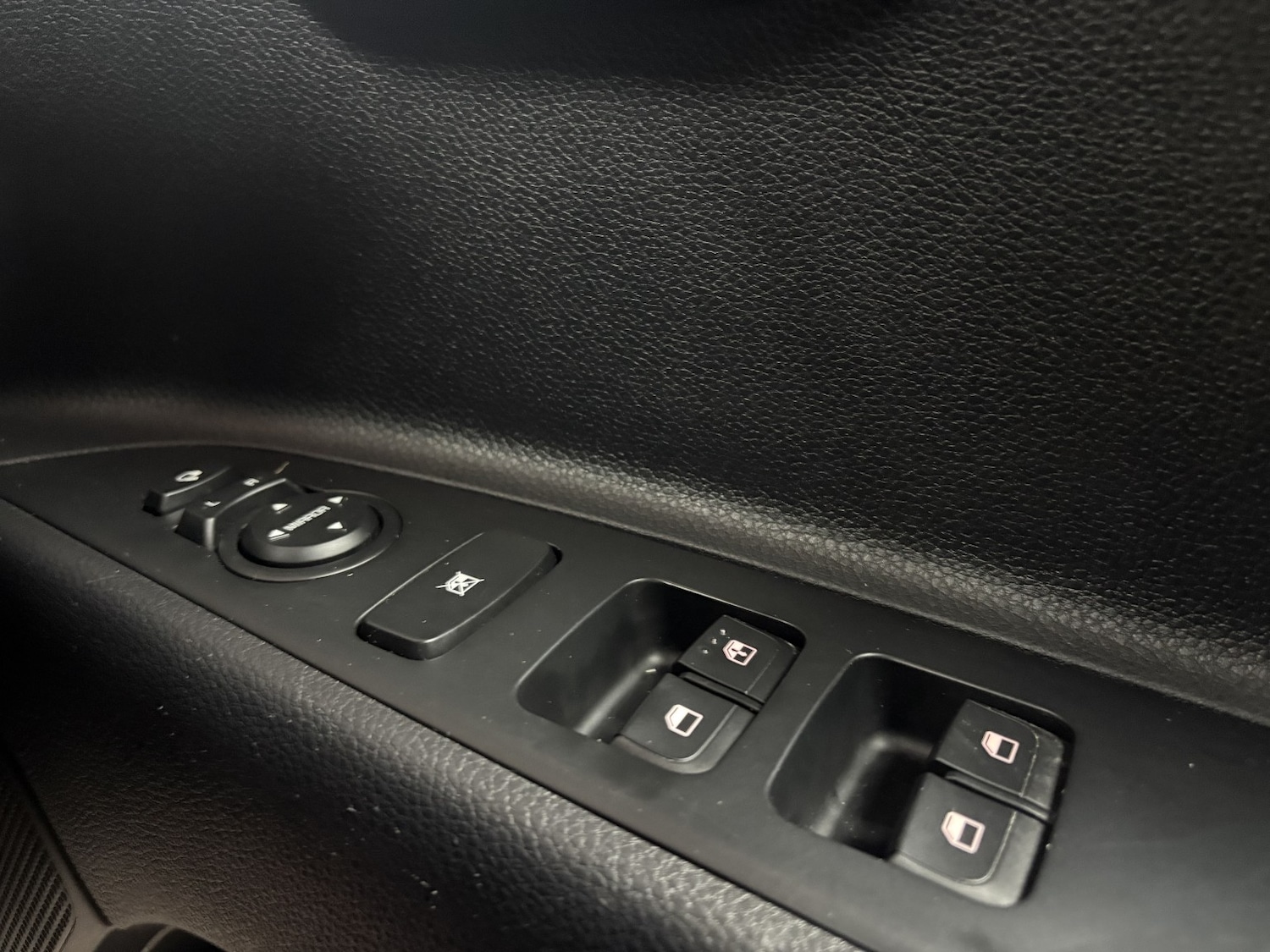 Used Kia Stonic 2022 for sale - 76699284: Photo 36