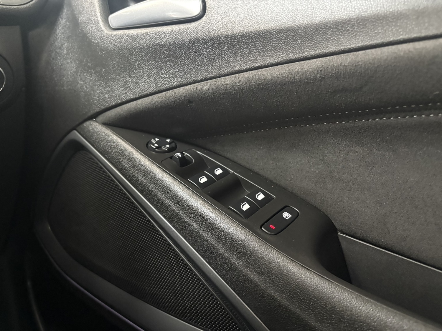 Used Vauxhall Crossland 2024 for sale - 78077855: Photo 32