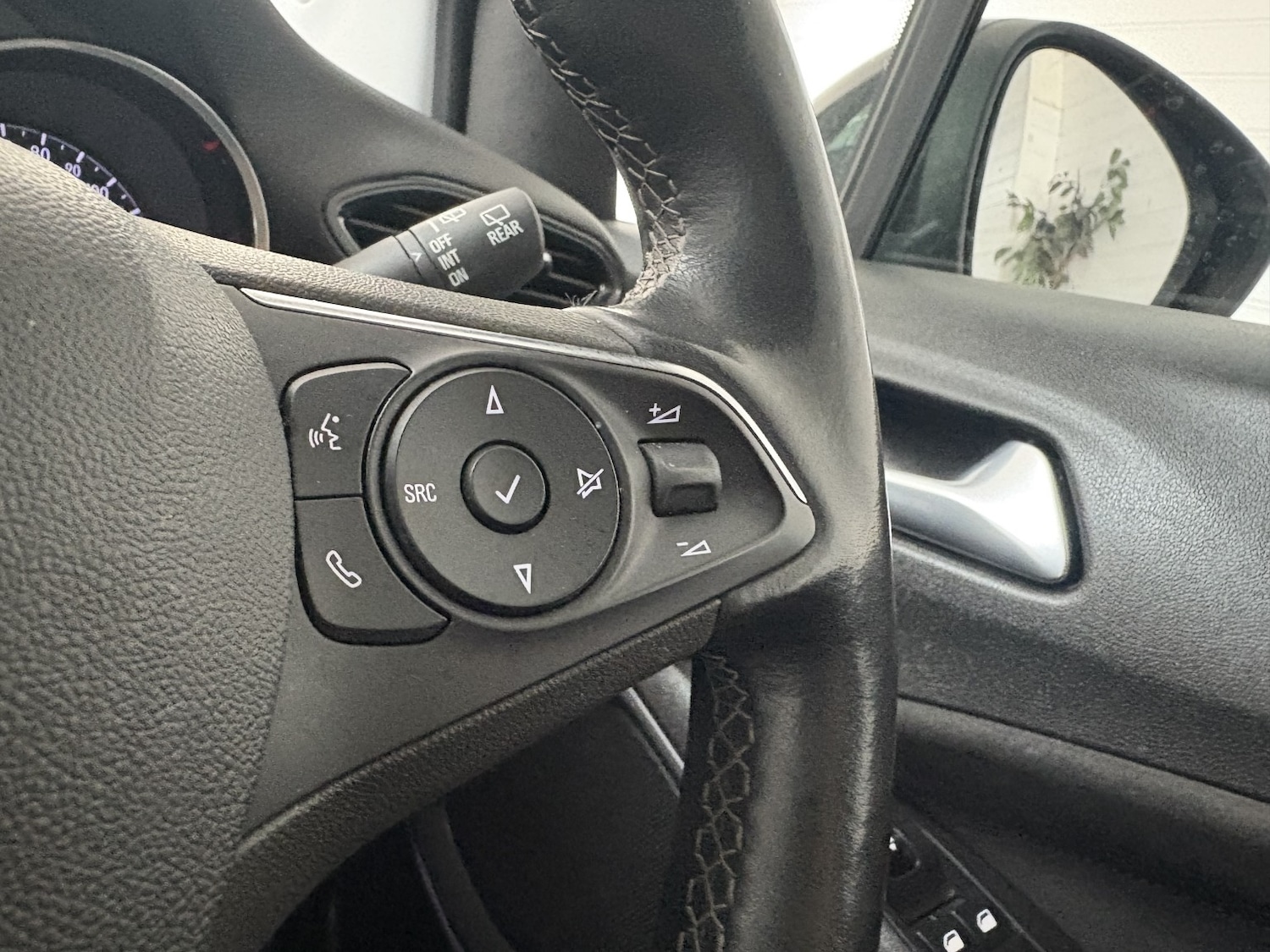 Used Vauxhall Crossland 2024 for sale - 78077855: Photo 34