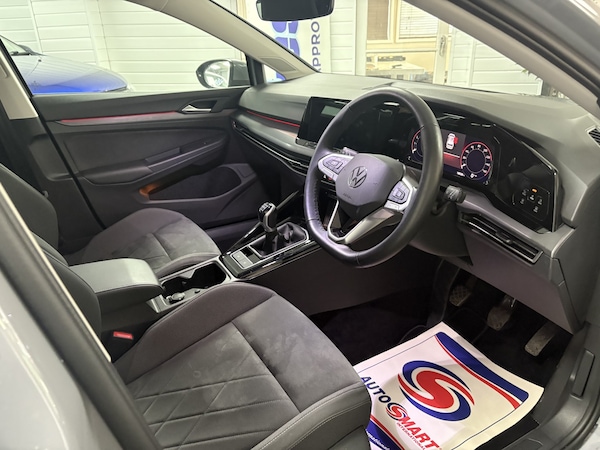 Used Volkswagen Golf 2023 for sale - 76225325: Photo 31