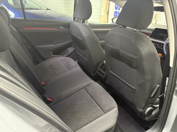 Used Volkswagen Golf 2023 for sale - 76225325: Photo 34