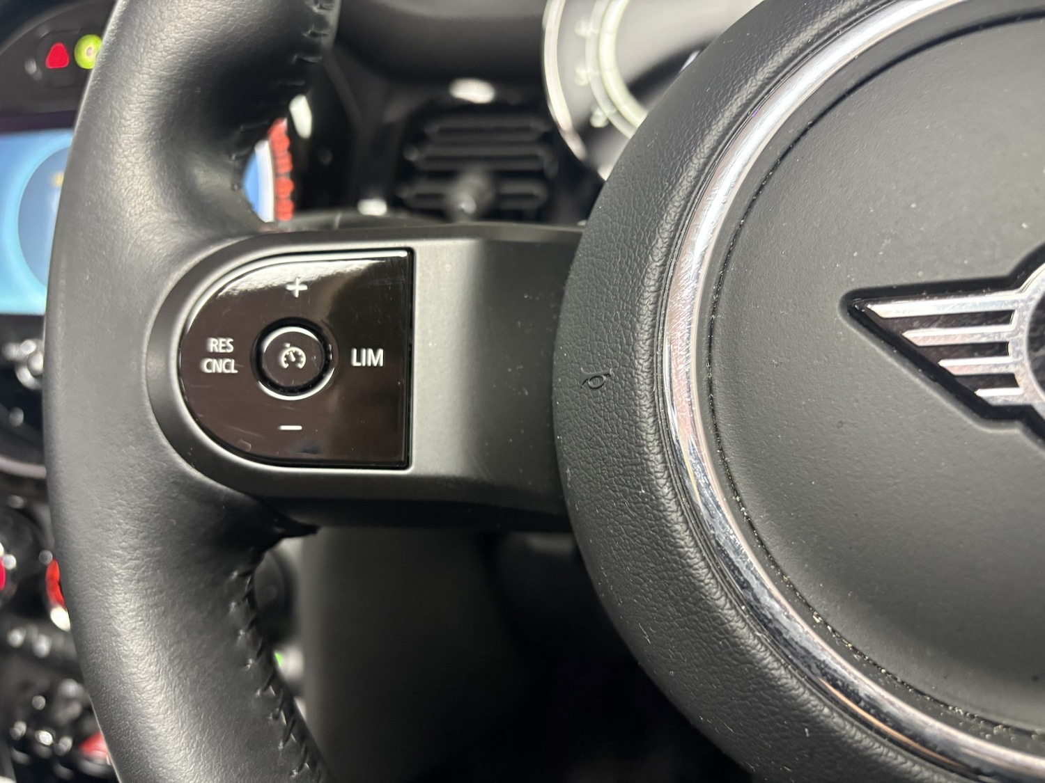 Used MINI Convertible 2023 for sale - 77548211: Photo 47