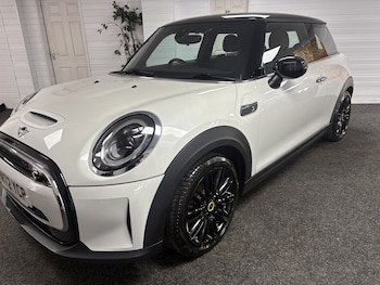Used MINI Hatch 2022 for sale - 77792814: Photo