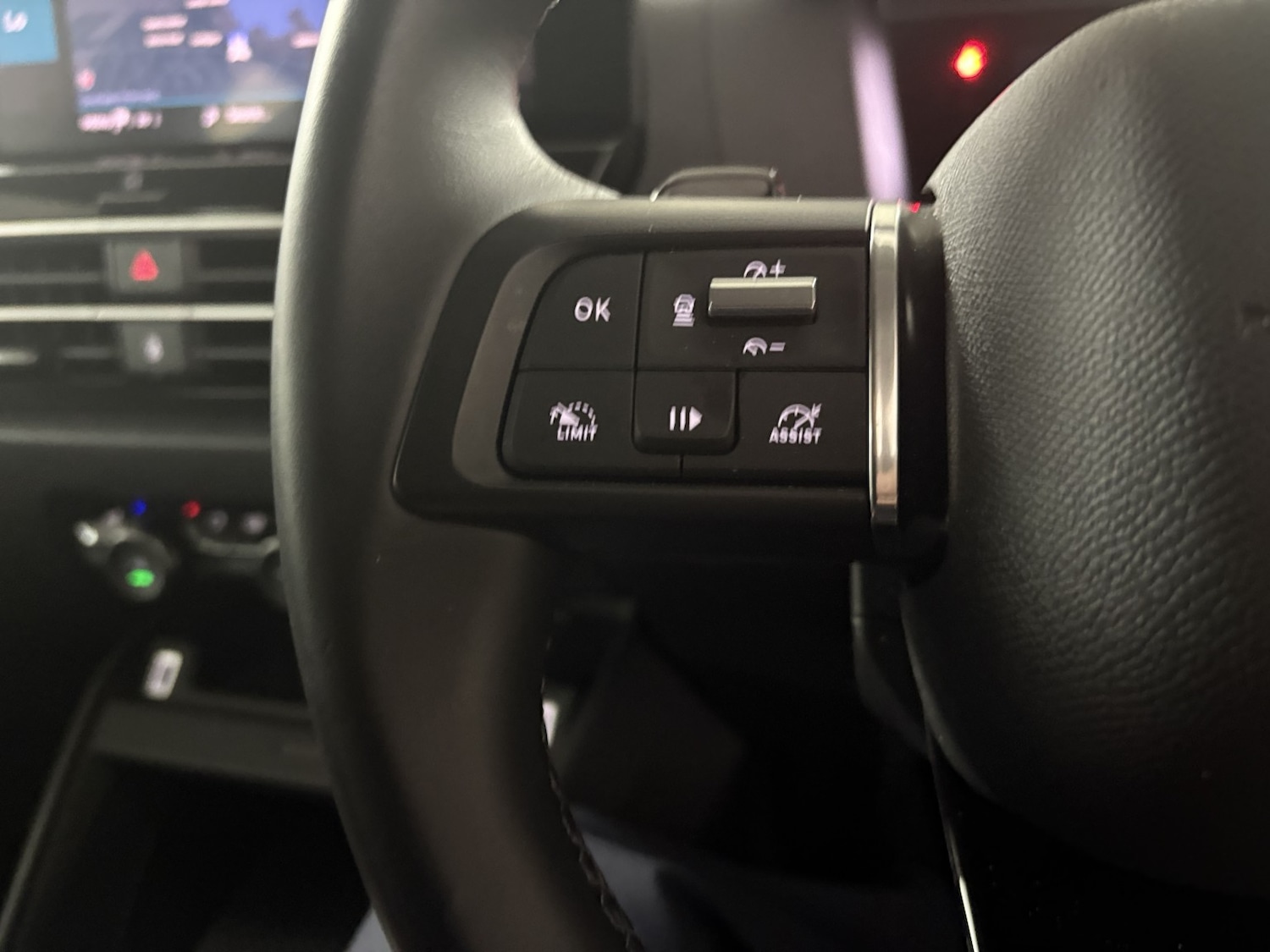 Used Citroen C4 2023 for sale - 76312418: Photo 31