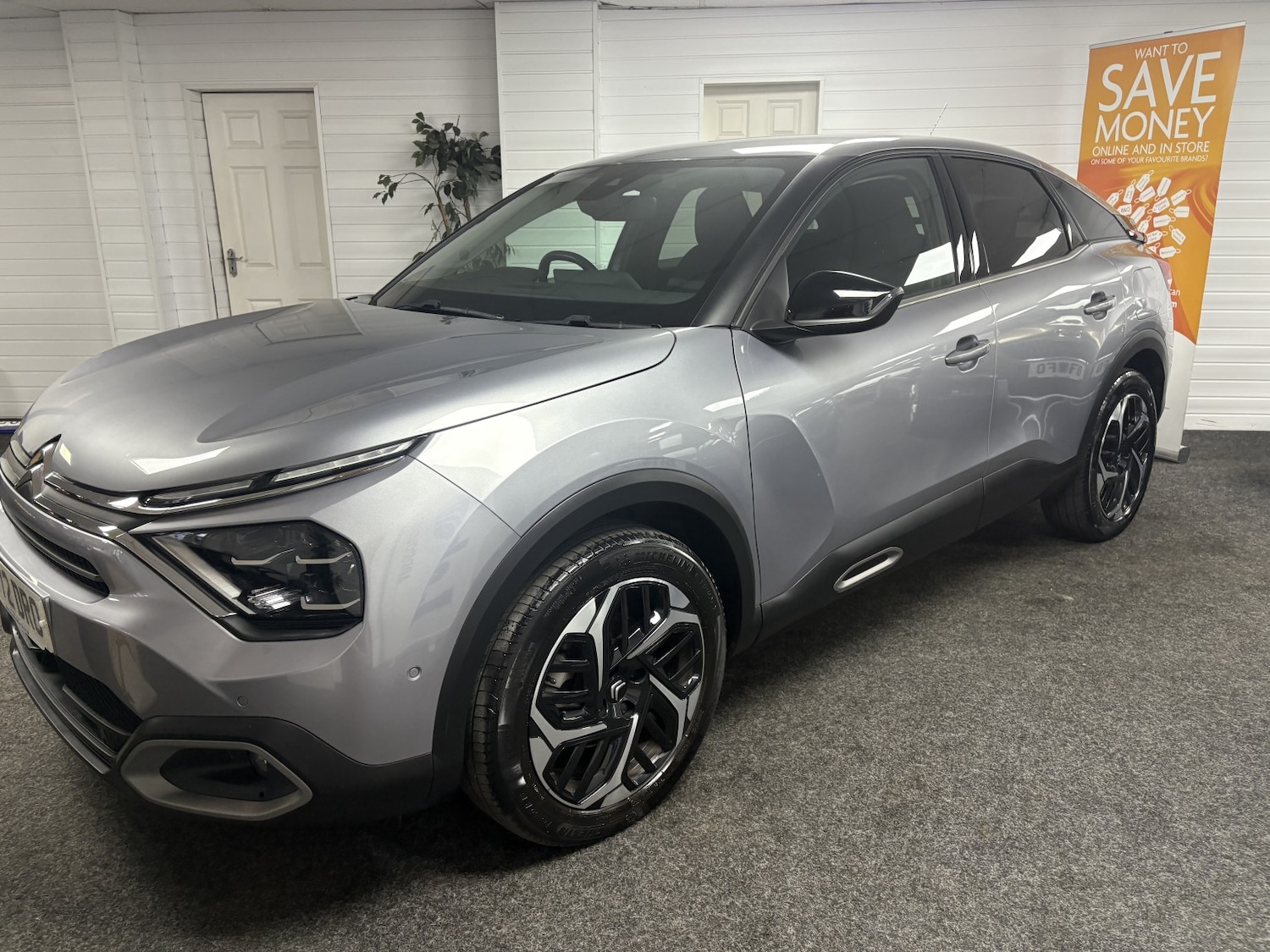 Used Citroen C4 2023 for sale - 76312418: Photo 4