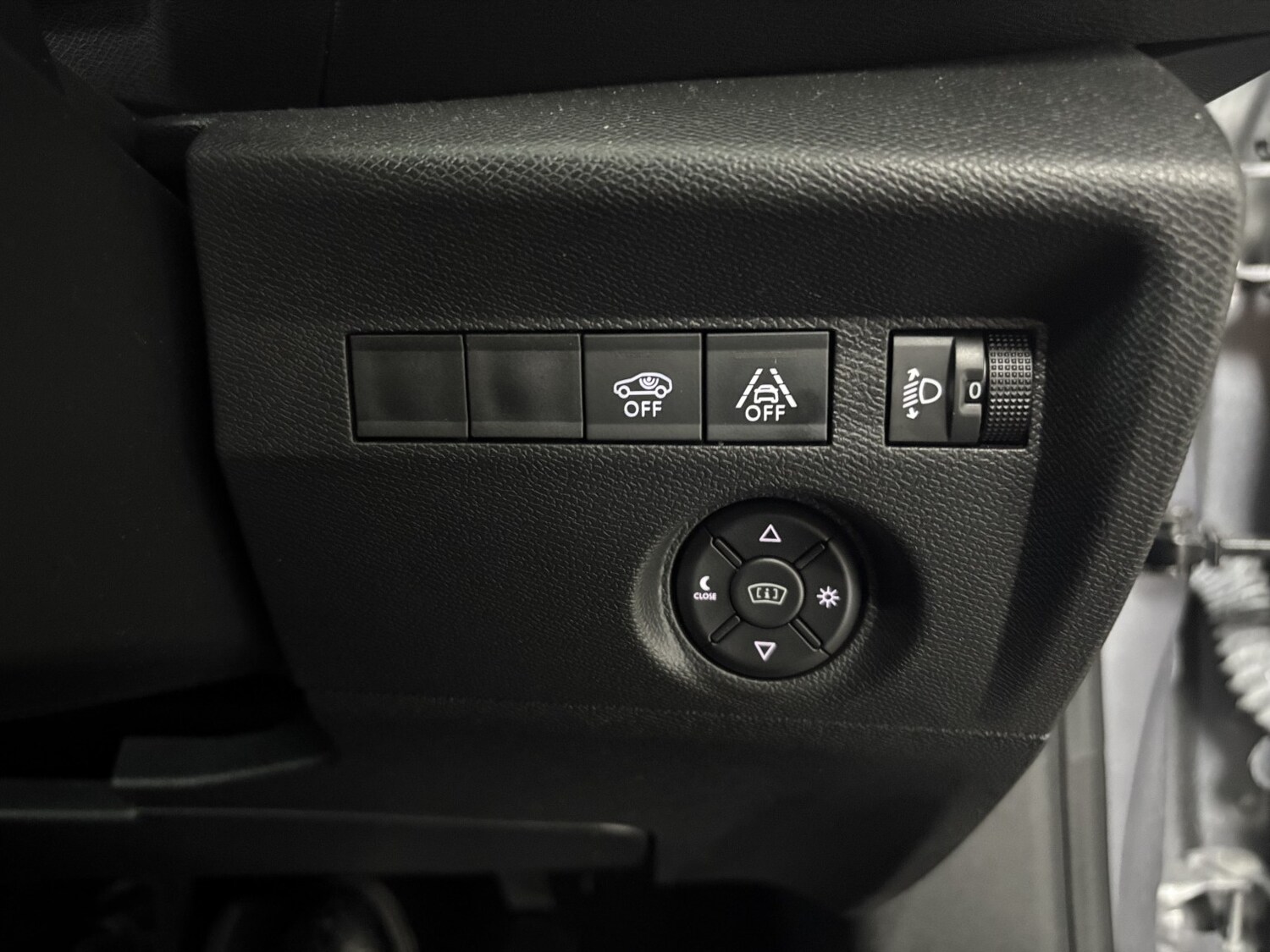 Used Citroen C4 2023 for sale - 76312418: Photo 40