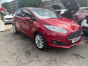 2017 - 1.0 T EcoBoost Titanium 5-Door