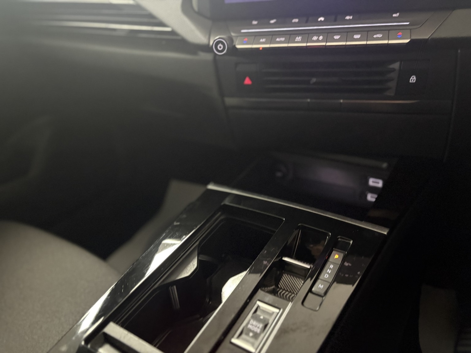 Used Vauxhall Astra 2024 for sale - 77921268: Photo 31