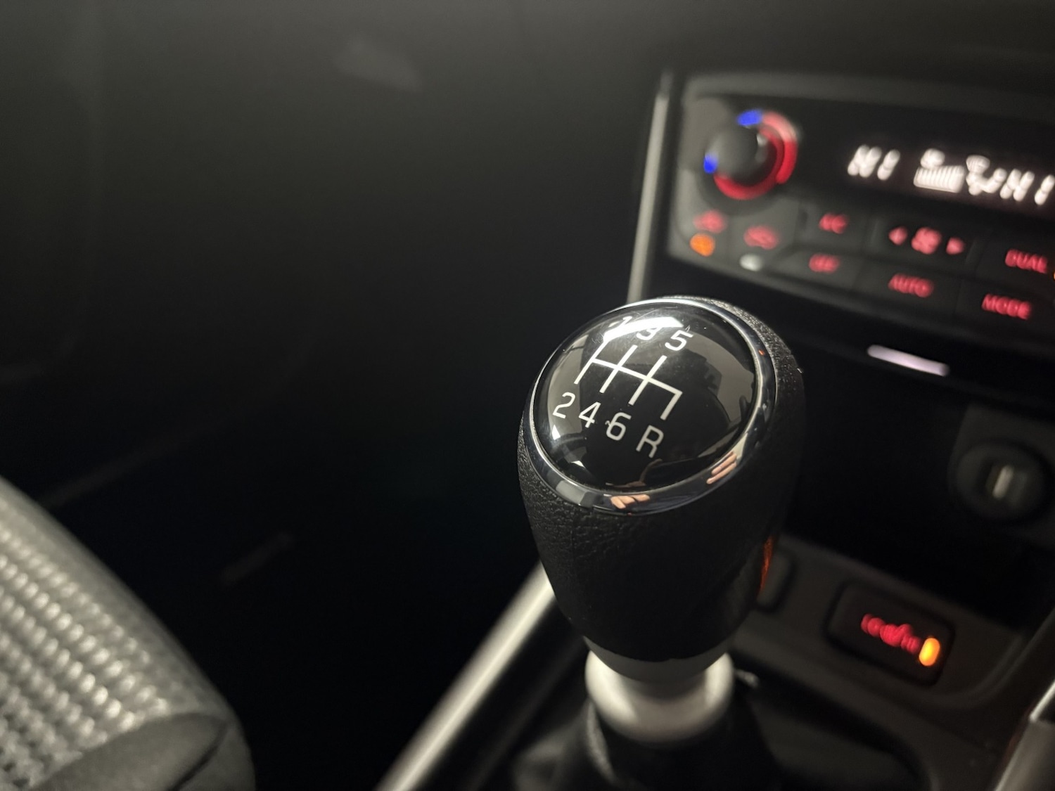 Used Suzuki SX4 S-Cross 2023 for sale - 76712427: Photo 32