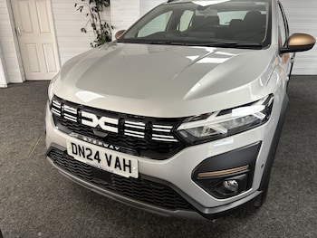 Used Dacia Sandero Stepway 2024 for sale - 78004520: Photo