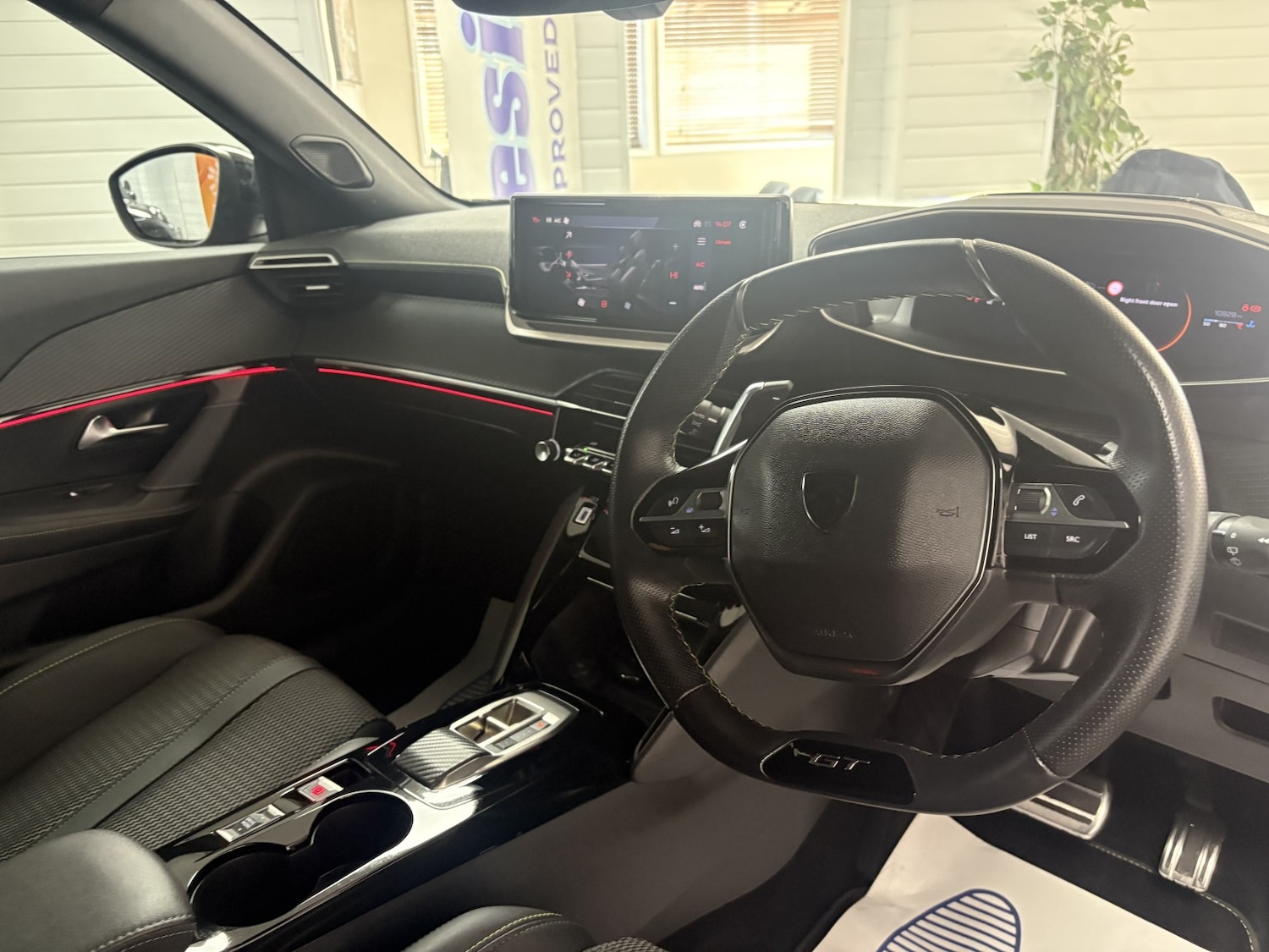 Used Peugeot 2008 2024 for sale - 78168946: Photo 12