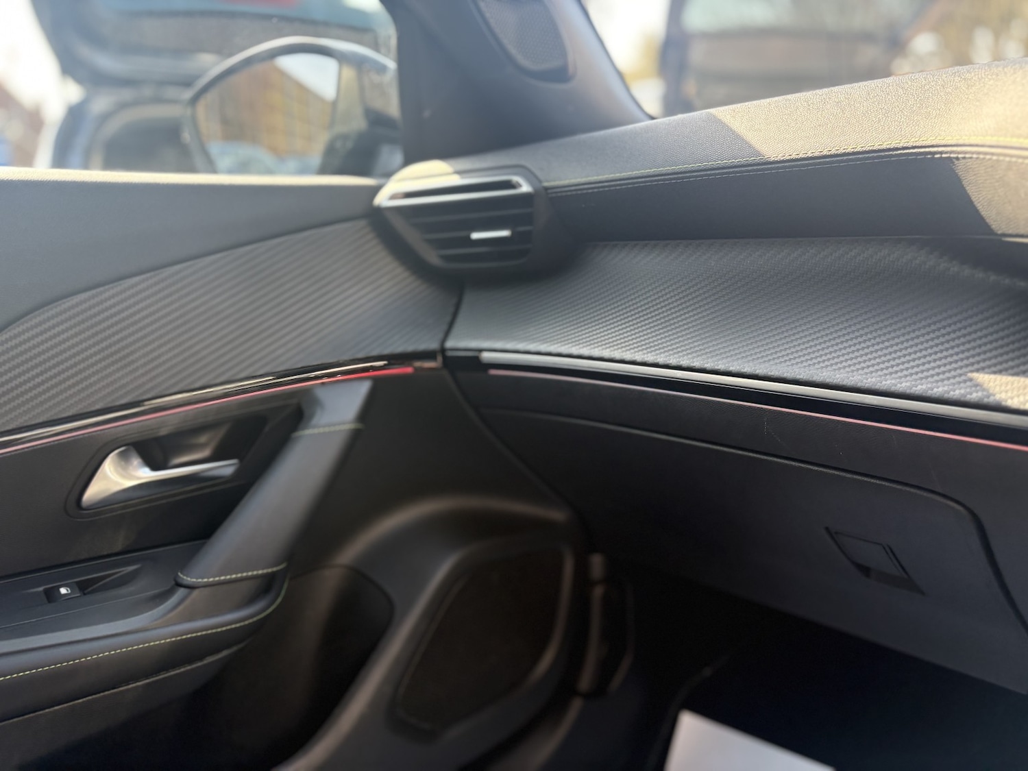 Used Peugeot 2008 2024 for sale - 78168946: Photo 38