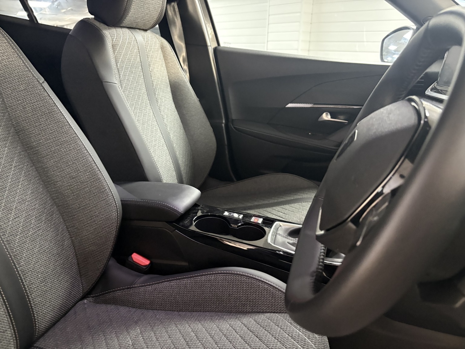 Used Peugeot 2008 2024 for sale - 77240314: Photo 20