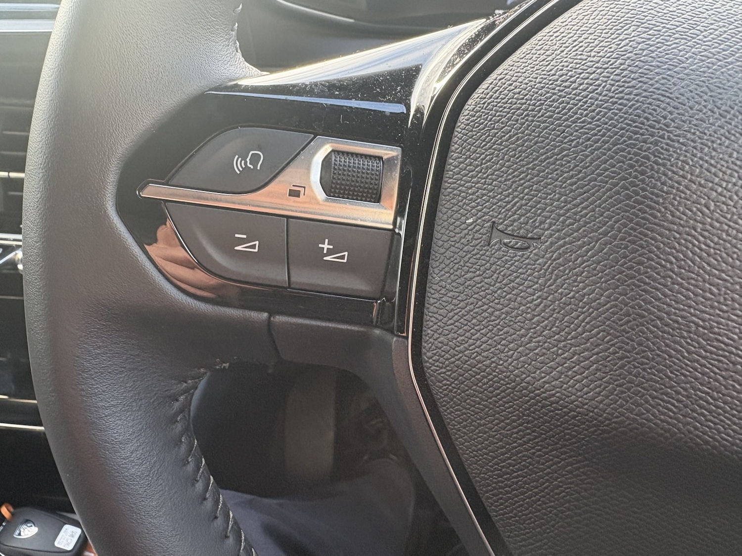 Used Peugeot 2008 2024 for sale - 77240314: Photo 29