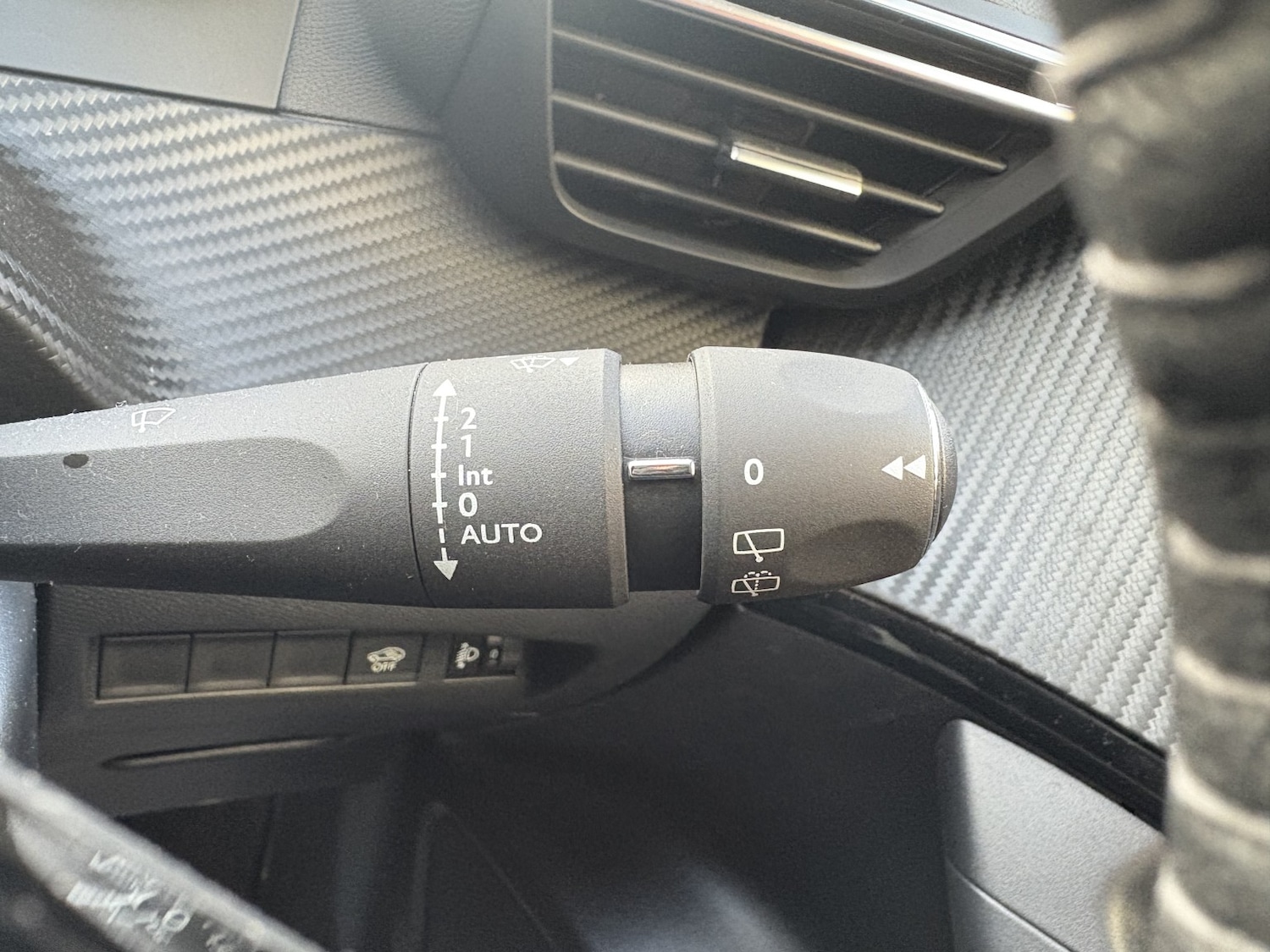 Used Peugeot 2008 2024 for sale - 77240314: Photo 33