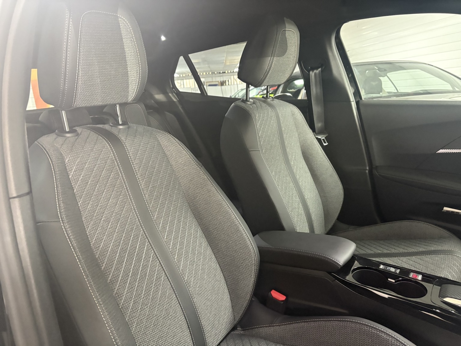 Used Peugeot 2008 2024 for sale - 77977095: Photo 27