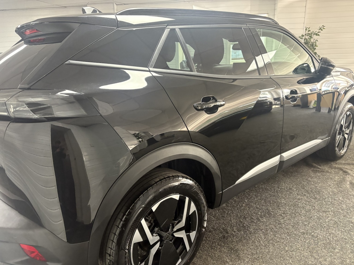 Used Peugeot 2008 2024 for sale - 77977095: Photo 9