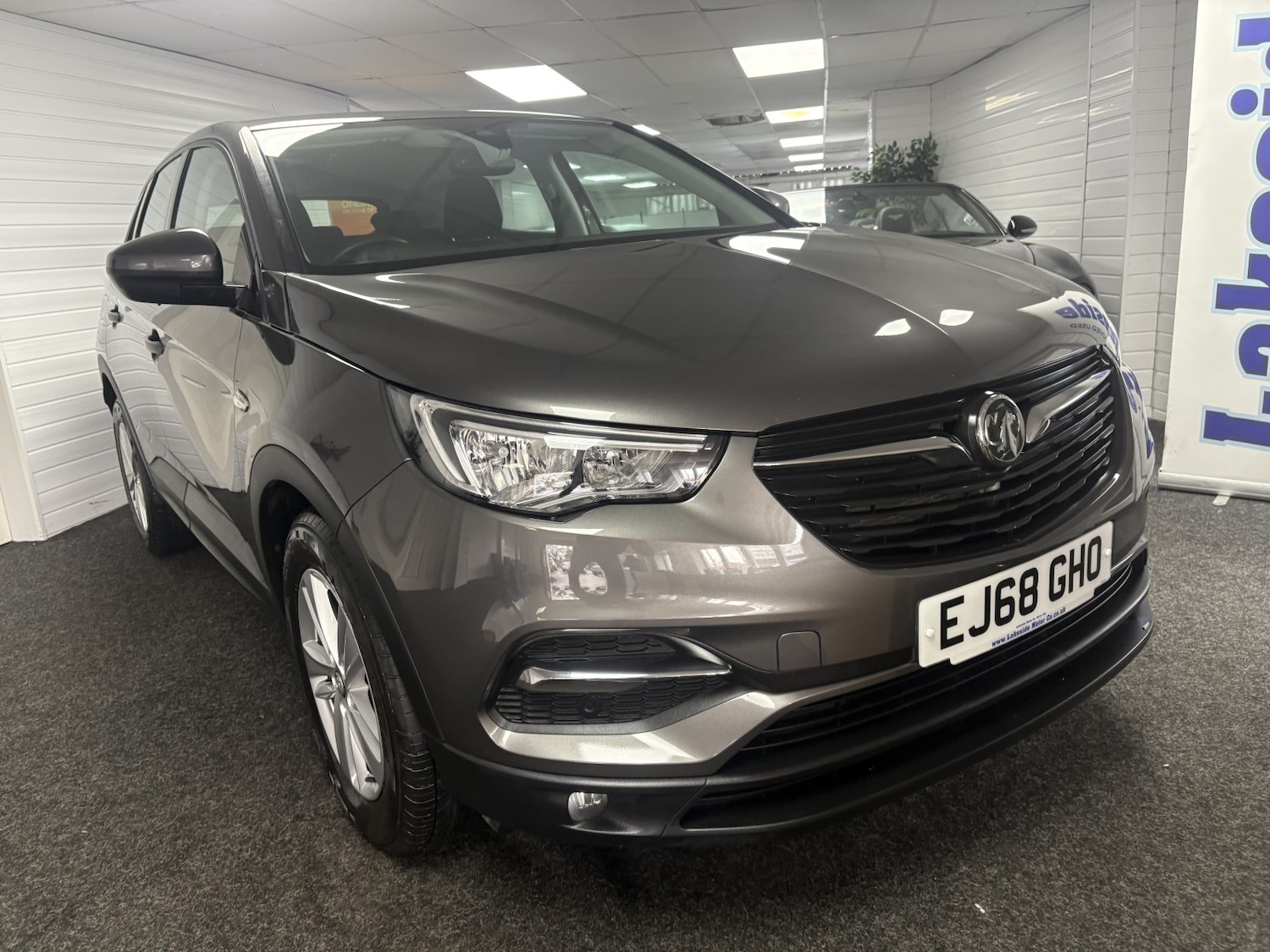 Used Vauxhall Grandland X 2018 for sale - 77707218: Photo 2