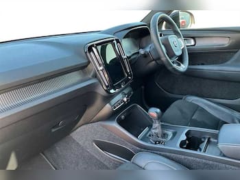 Used Volvo XC40 2022 for sale - 79837049: Photo