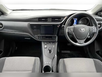 Used Toyota Auris 2018 for sale - 76754831: Photo