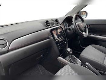 Used Suzuki Vitara 2022 for sale - 77627769: Photo