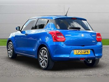Used Suzuki Swift 2021 for sale - 75917146: Photo
