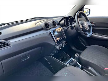 Used Suzuki Swift 2023 for sale - 77674098: Photo