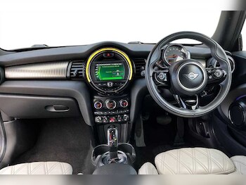 Used MINI Hatch 2020 for sale - 79203700: Photo