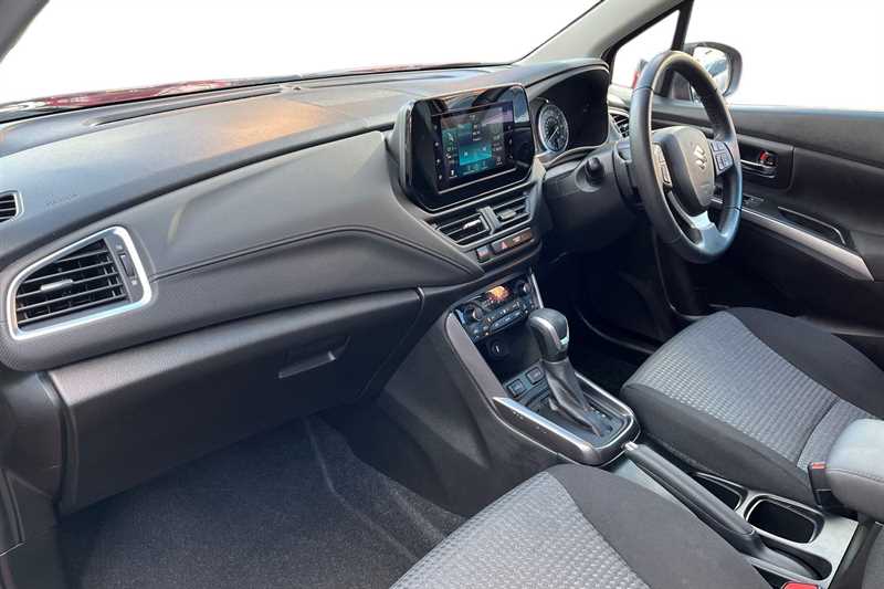 Used Suzuki SX4 S-Cross 2023 for sale - 76552683: Photo 2