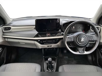 Used Suzuki Swift 2024 for sale - 77499839: Photo