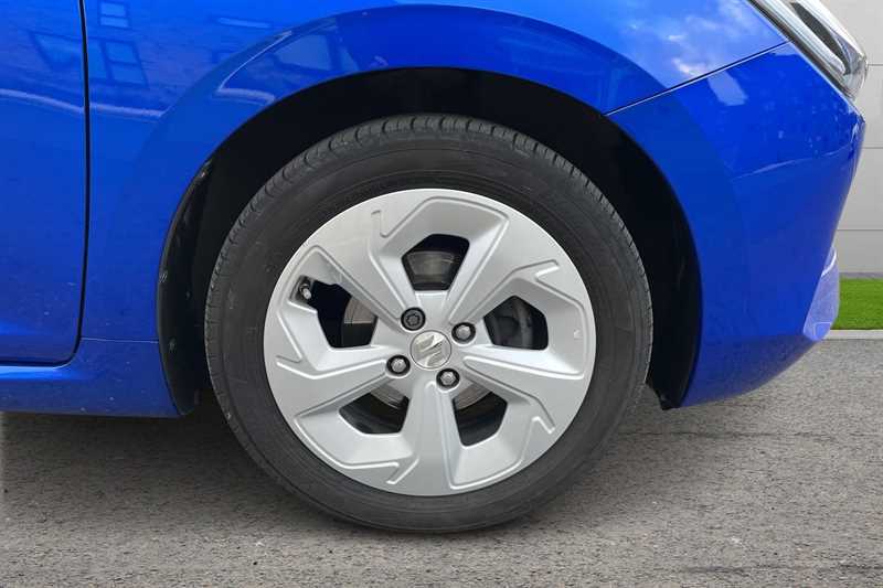 Used Suzuki Swift 2024 for sale - 77499839: Photo 9