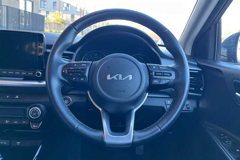 Used Kia Stonic 2023 for sale - 77927556: Photo 11