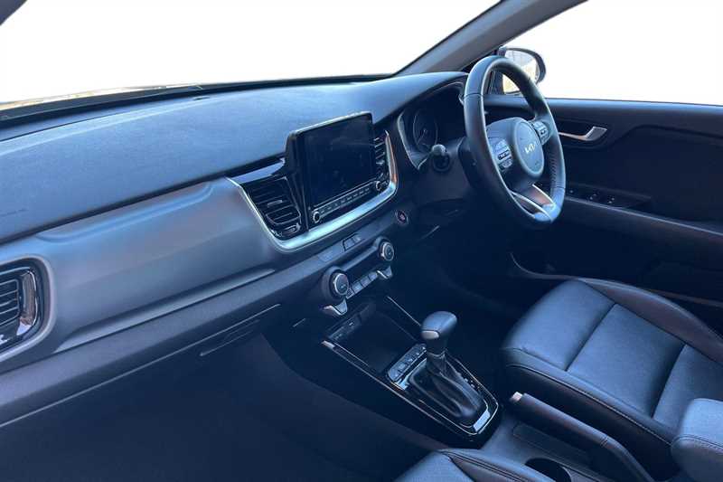 Used Kia Stonic 2023 for sale - 77927556: Photo 2