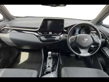 Used Toyota C-HR 2019 for sale - 75201505: Photo