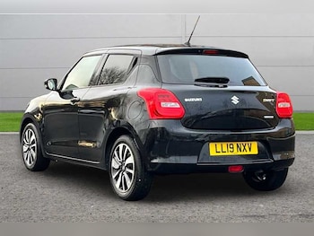 Used Suzuki Swift 2019 for sale - 76954644: Photo