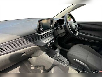 Used Hyundai i20 2023 for sale - 79511013: Photo