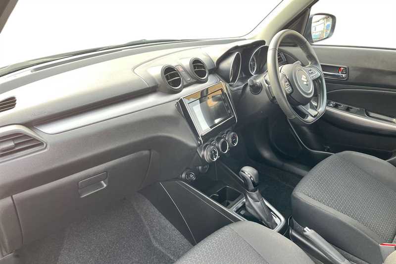 Used Suzuki Swift 2022 for sale - 76410722: Photo 2