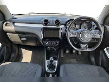 Used Suzuki Swift 2021 for sale - 75534668: Photo