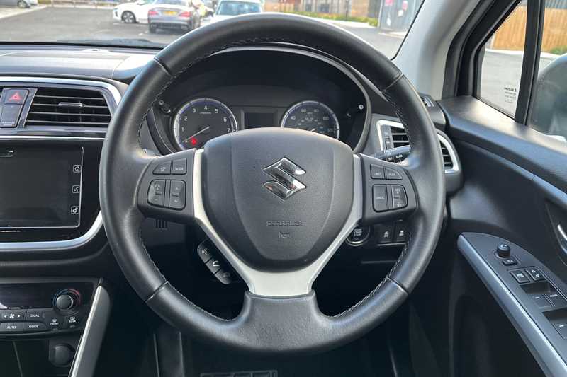 Used Suzuki SX4 S-Cross 2019 for sale - 76372688: Photo 11