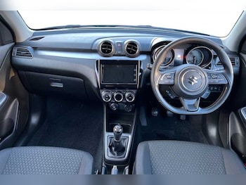 Used Suzuki Swift 2022 for sale - 77178352: Photo