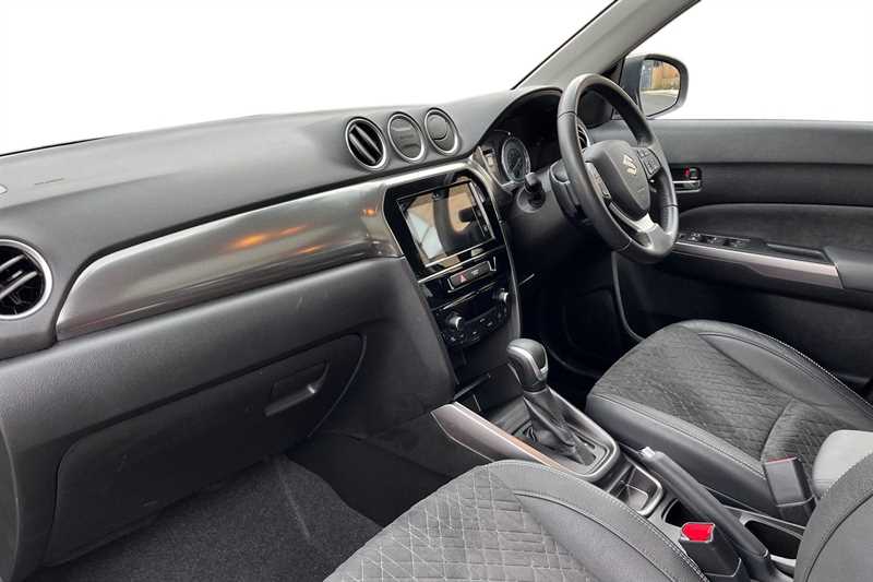 Used Suzuki Vitara 2024 for sale - 76204113: Photo 2