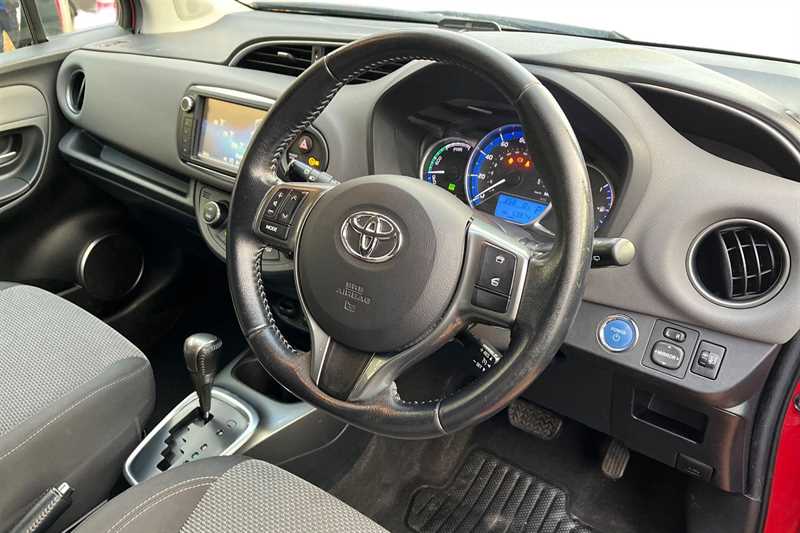 Used Toyota Yaris 2016 for sale - 77552578: Photo 13