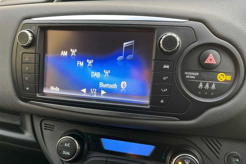 Used Toyota Yaris 2016 for sale - 77552578: Photo 14