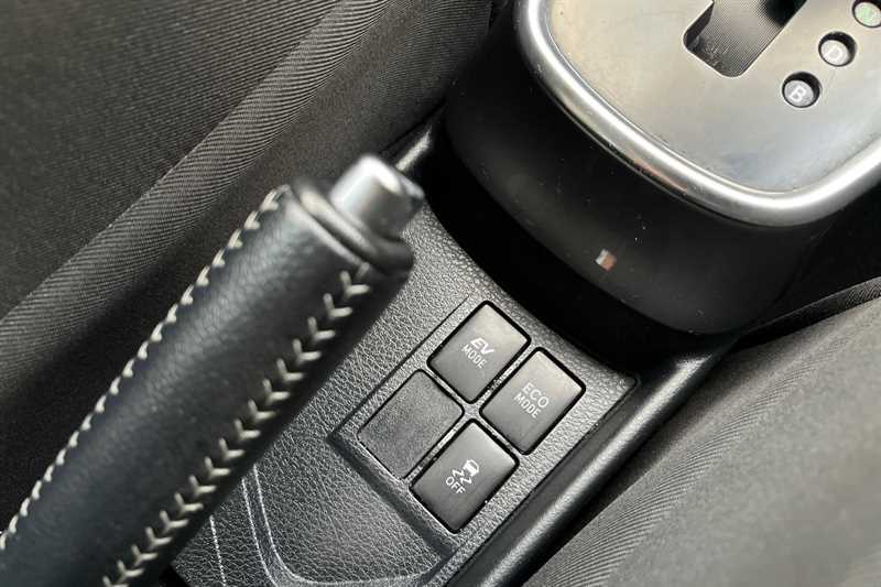 Used Toyota Yaris 2016 for sale - 77552578: Photo 24